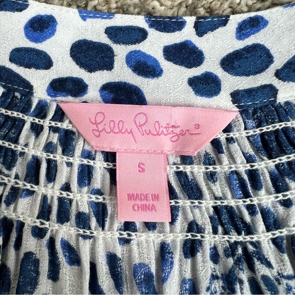Lilly Pulitzer Elsa Button Down Flowy Blouse Blue White Fish Print, Size Small - Picture 4 of 10